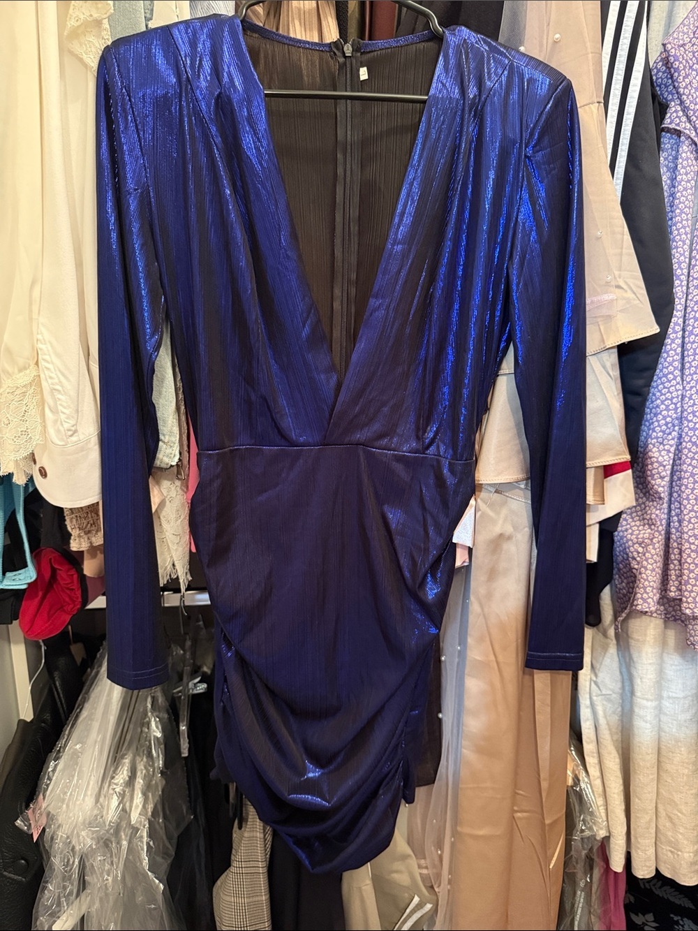 Shimmering Navy Long-Sleeve V-Neck Ruched Dress - Picture 5 of 6